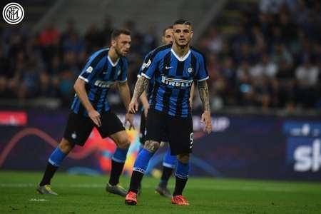 欧文突破防守造成杀伤球成功（欧文强突撕裂防线造犯规并完成得分）