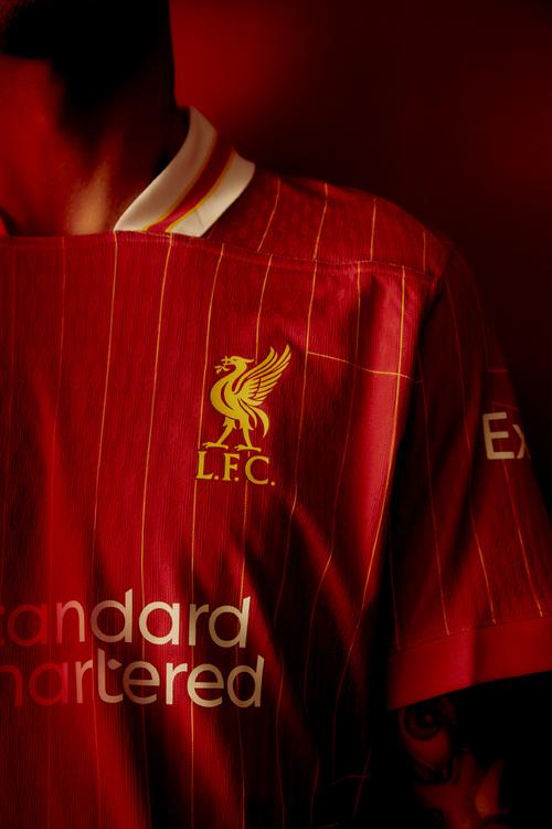 巴萨二队遭遇不公？十人作战惨遭绝杀，阿尔科亚诺主场3-2险胜（巴萨B队十人苦撑仍遭补时绝杀，阿尔科亚诺主场3-2笑到最后）