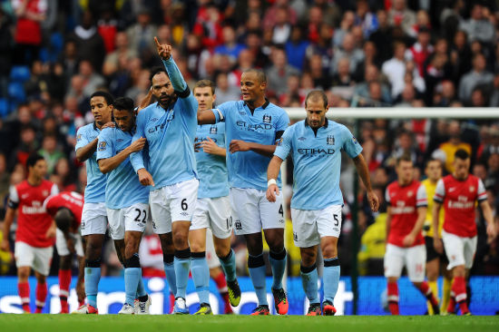 连续5个英超客场送助攻，B费成历史第五人（英超客场连续5场送助攻，B费跻身历史第5人）