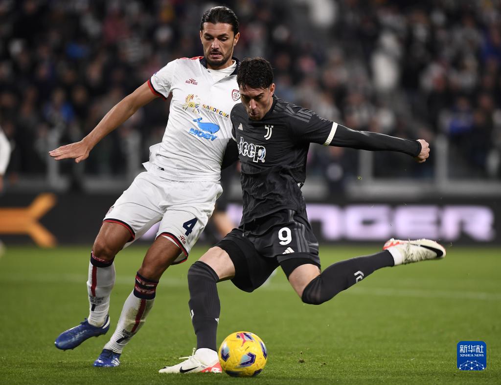 2025／26赛季英超：换队救不了状态！25岁桑乔边缘化（英超2025／26：换队难止颓，25岁桑乔仍被边缘化）