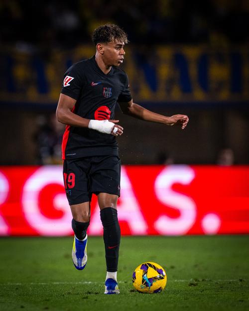 博主：前国脚刘建业将担任重庆铜梁龙新帅，率队征战中超（博主曝前国脚刘建业将执教重庆铜梁龙，率队征战中超）