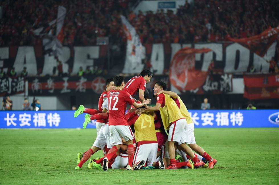 领先波兰3分+13个净胜球，荷兰基本锁定美加墨世界杯参赛席位（荷兰手握对波兰3分与13球净胜优势，几乎锁定美加墨世界杯资格）