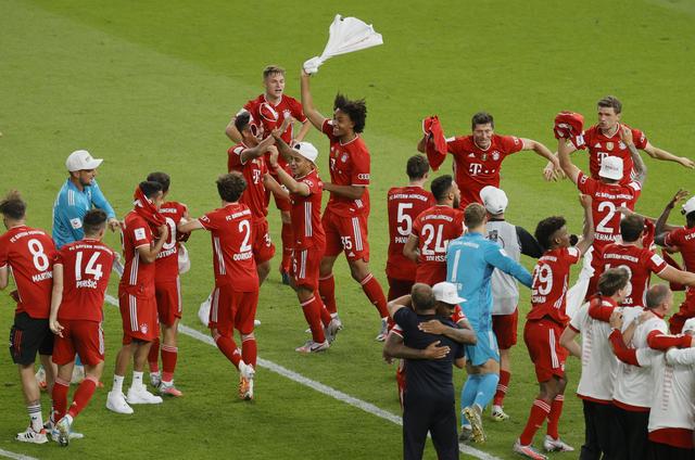 当选全场最佳：姆博莫本轮非洲杯数据一览（姆博莫当选全场最佳：本轮非洲杯数据盘点）