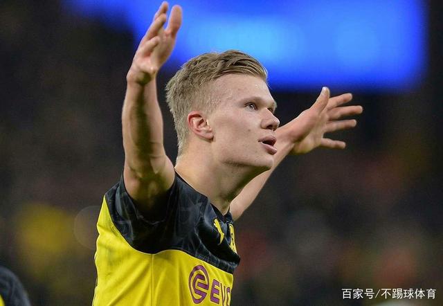 欧冠半场：杜兰、多尔贝格破门，卡拉巴克1-1阿贾克斯（欧冠半场比分：卡拉巴克1-1阿贾克斯，杜兰与多尔贝格建功）