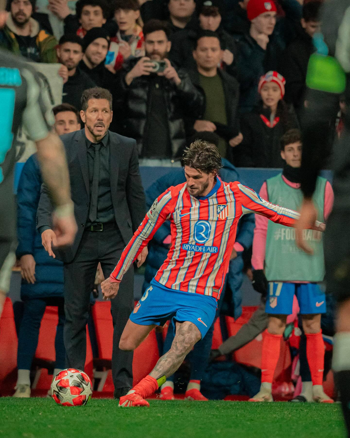 浙江队祝贺重庆铜梁龙与辽宁铁人成功冲超：2026中超见