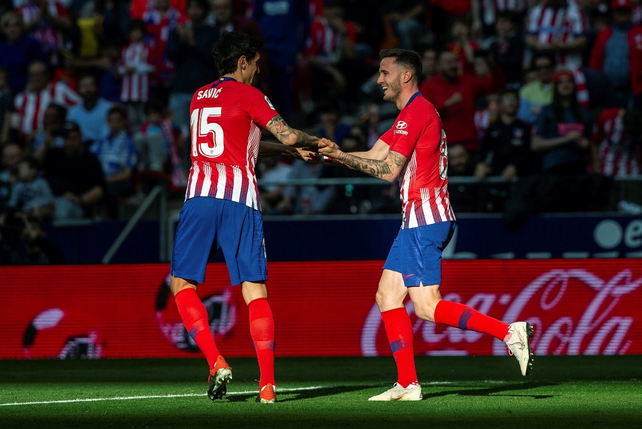 波兰媒体：莱万收到米兰、沙特和美职联报价，米兰愿签约两年（波媒：莱万获AC米兰、沙特及美职联报价，AC米兰愿提供两年合同）